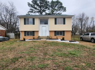 126 Airport Rd, Clarksville, TN 37042