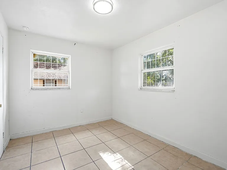 6209 N 43rd St — Photo 10