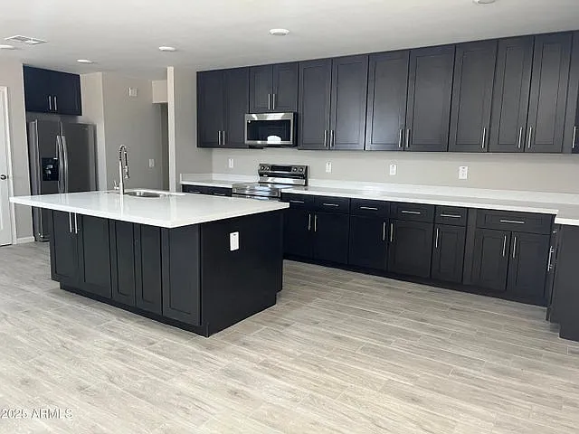 3 bed, 1.5 bath, 1368 sqft, $1,400 — Photo 3