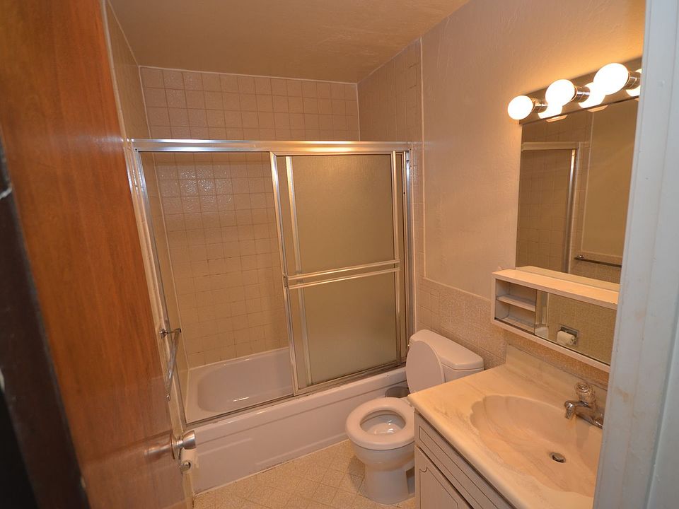 1st image of 870 25th Ave APT 102