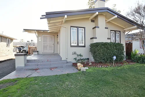 23 Cecil Ave Photo 1