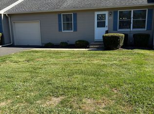 102 N Maple St APT 8B, Enfield, CT 06082