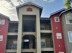 2206 Antigua Pl
