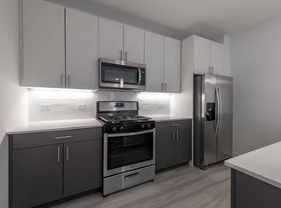 17 N Main St #216, Mount Prospect, IL 60056