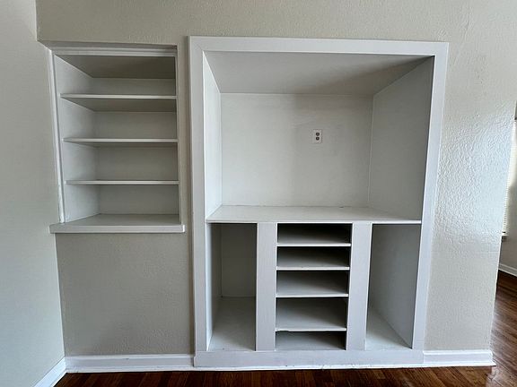 5th image of 422 E Terry St #424