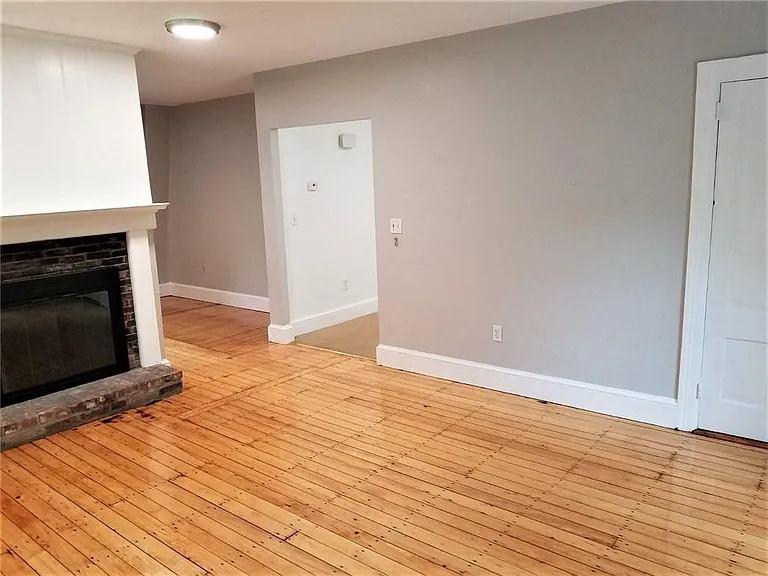 8 Cady St #3 — Photo 3