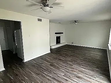 3 bed, 1428 sqft, $1,650 — Photo 2