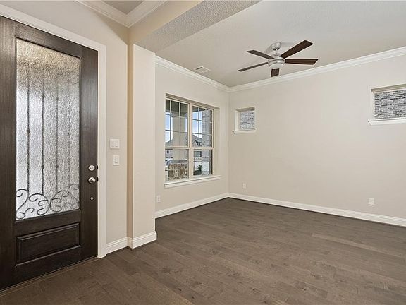 3rd image of 1450 Brookhill Ln