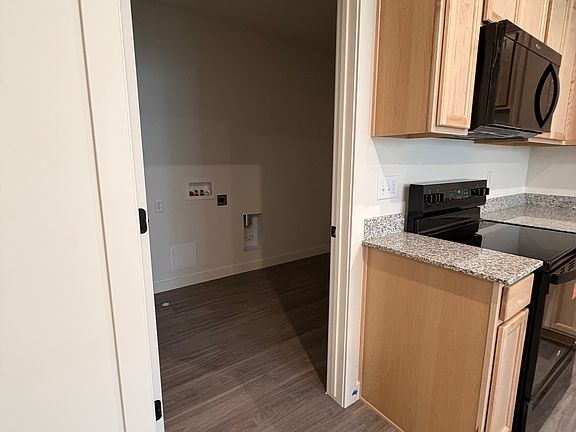 4th image of 5204 S Century Way W
