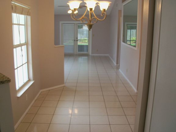 4th image of 58 Misty Meadow Dr