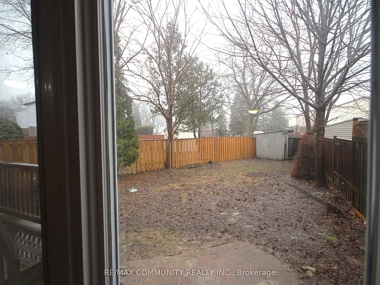 172 A Bellamy Rd N — Photo 9