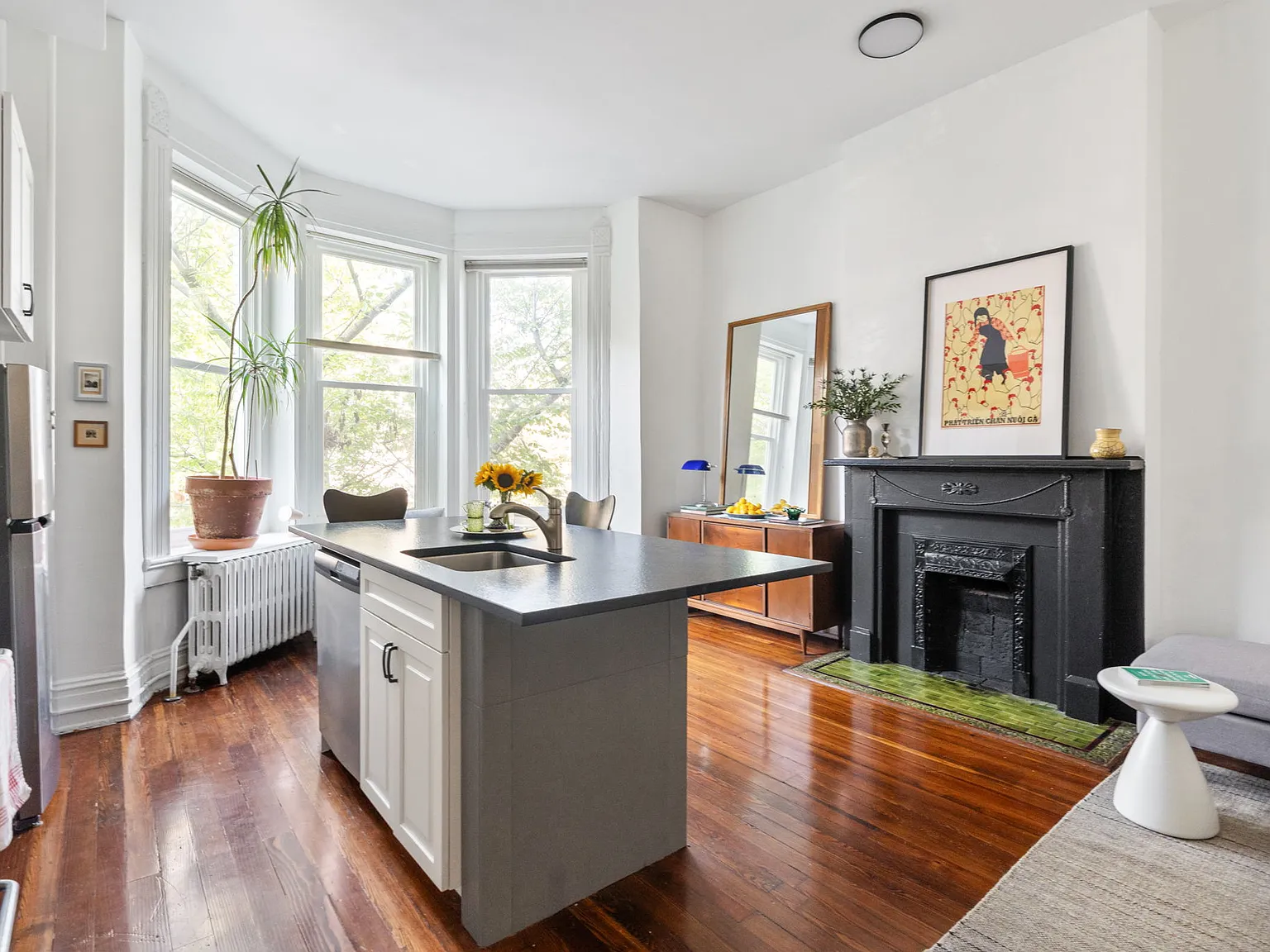 1 bed, 569 sqft, $2,600 — Photo 1