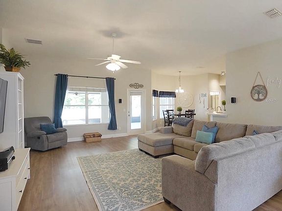3rd image of 3006 Sand Stone Cir