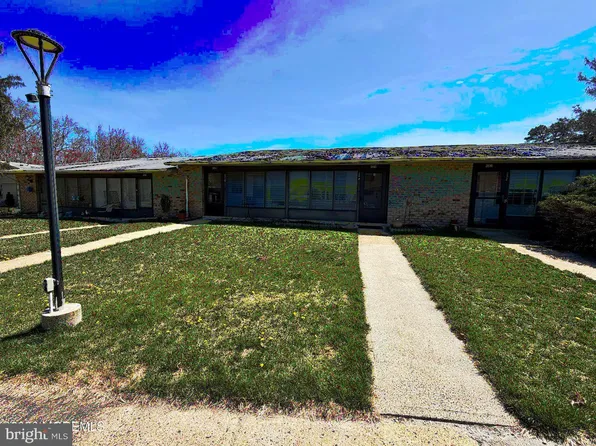 20 Yorkshire Ct, Manchester Township, NJ 08759