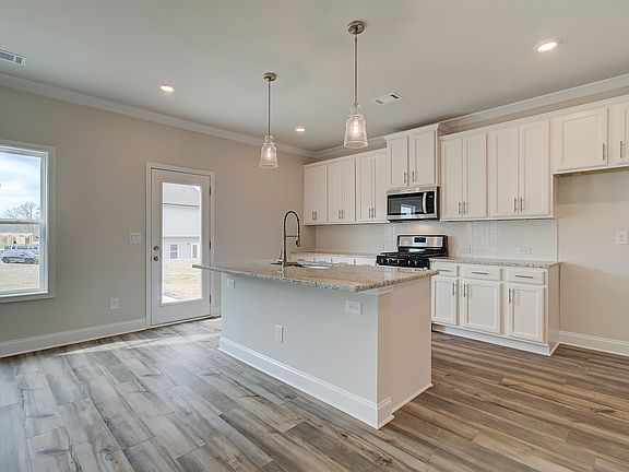 5th image of 133 Brant Cir