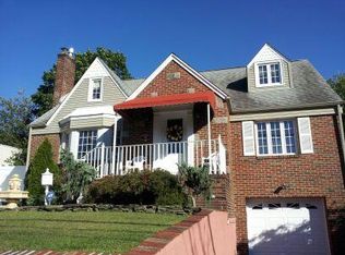 80 Humboldt St, East Rutherford, NJ 07073