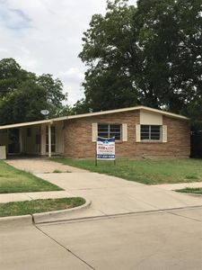 1915 Skylark Dr, Arlington, TX, 76010