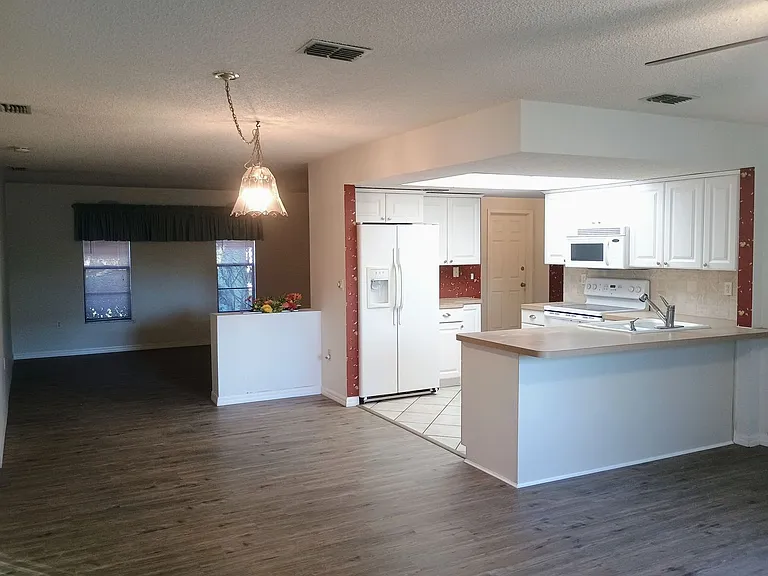 2105 Arbuckle Rd — Photo 10