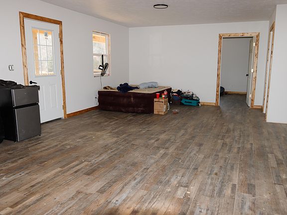 3rd image of 487 Fox Den Drive