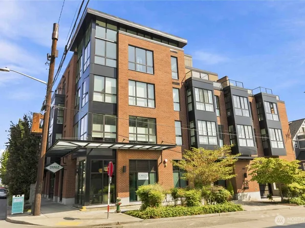 6800 Greenwood Avenue N #303, Seattle, WA 98103