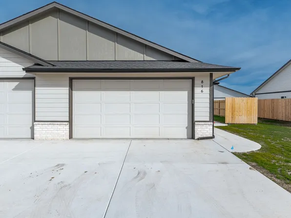 816 S Jay St, Valley Center, KS 67147