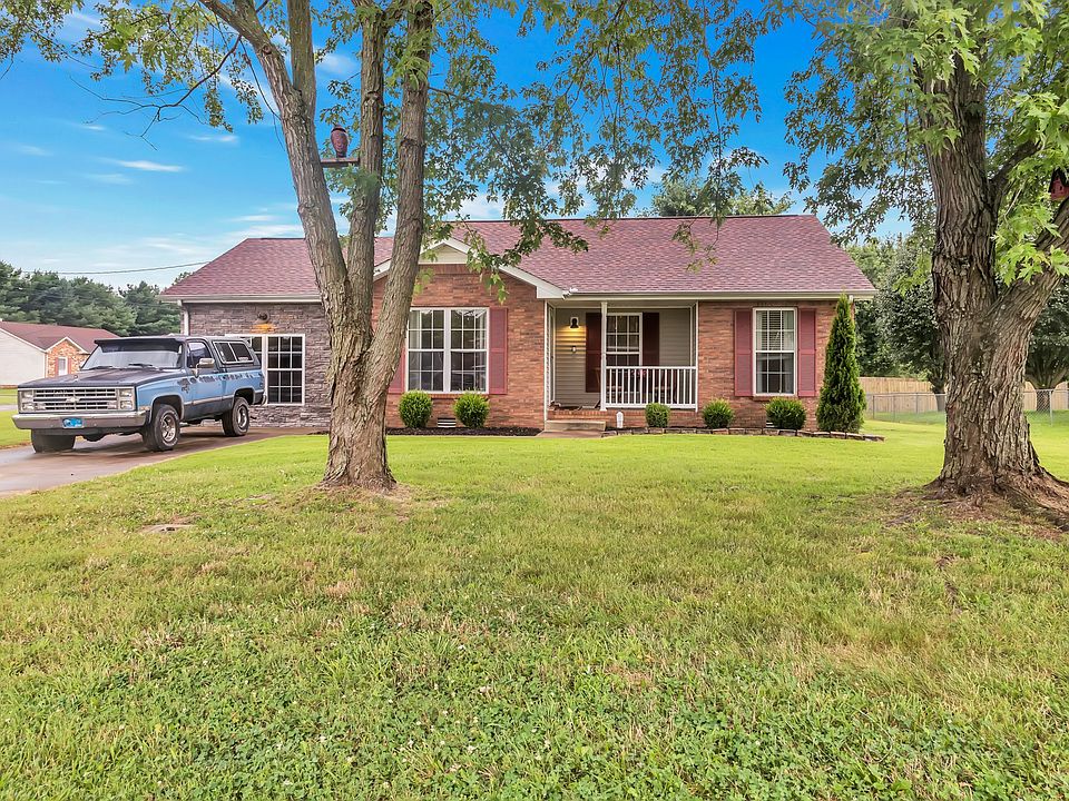 1st image of 580 Cory Dr