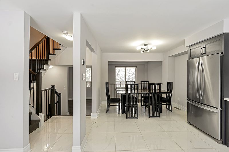 Aurora House for rent - 3 Bedrooms — photo 11