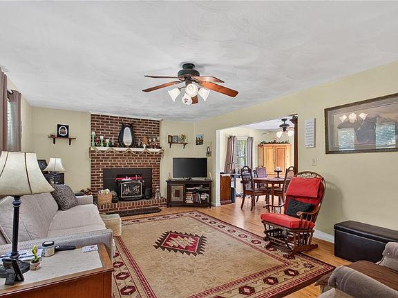 5th image of 1647 Buckhorn Dr