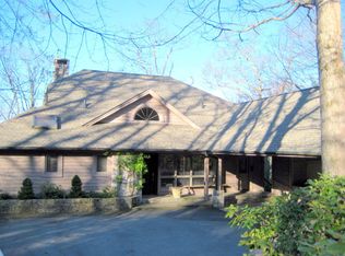 242 Sourwood Ln, Blowing Rock, NC 28605