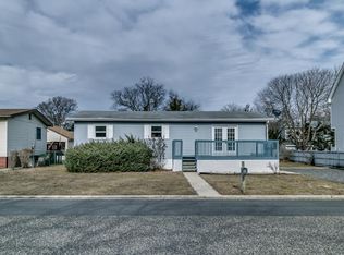 421 Sandalwood Rd, Villas, NJ 08251