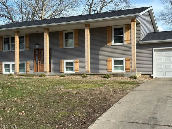 469 Trelake Dr, Canal Fulton, OH 44614