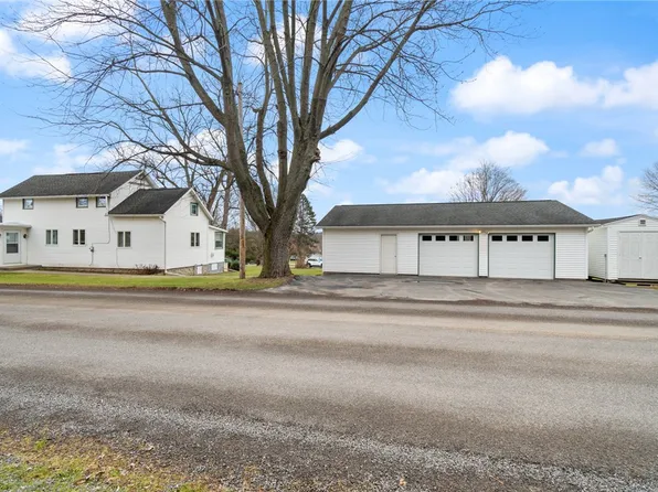 4934 Arbor Rd, Walworth, NY 14568