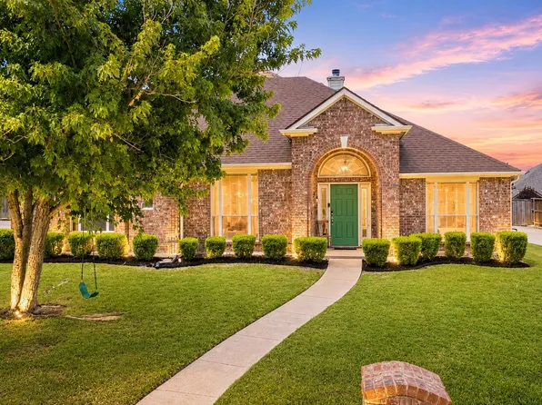 3019 Saint Amanda Dr, Mansfield, TX 76063