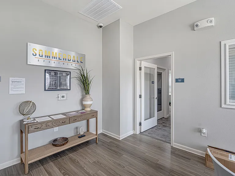 Summerdale Apartments — Photo 19