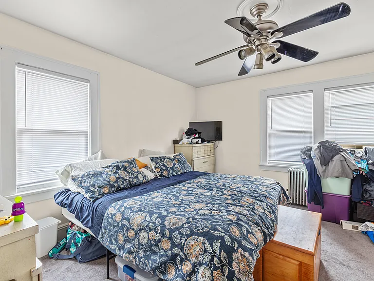 139 Van Ave — Photo 8