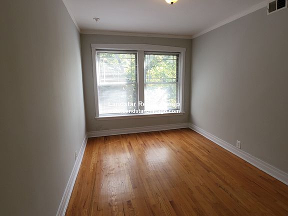 2nd image of 6738 N Lakewood Ave #3
