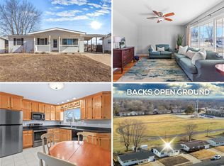 2085 Flamingo Dr, Florissant, MO