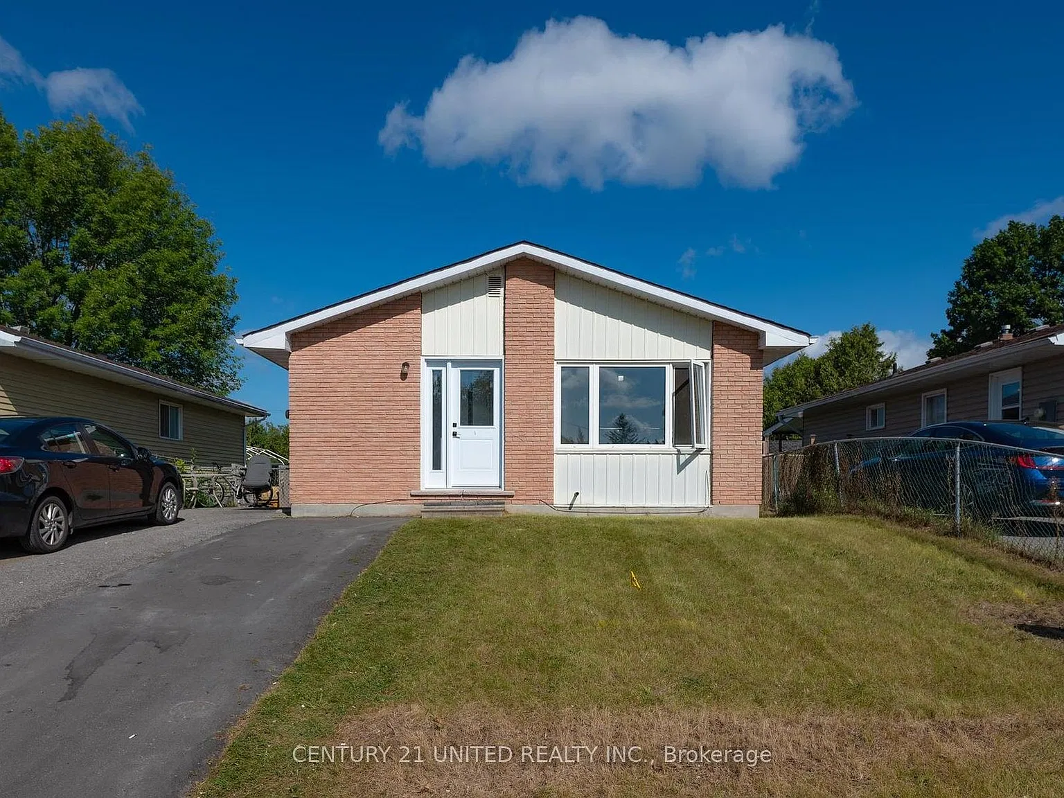 818 Orpington Rd Peterborough — Photo 1