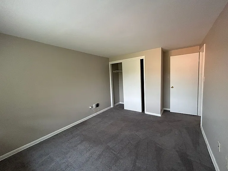 Coventry Court Townhomes — Photo 44