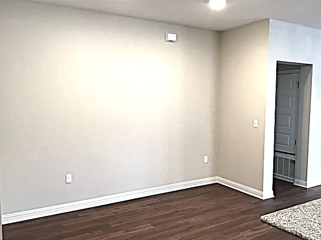 8005 Turnberry Ln — Photo 5