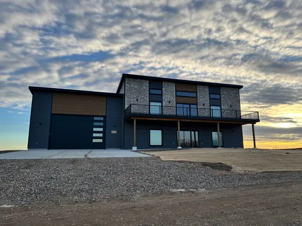 71 Oak Ridge Rd, Crofton, NE 68730