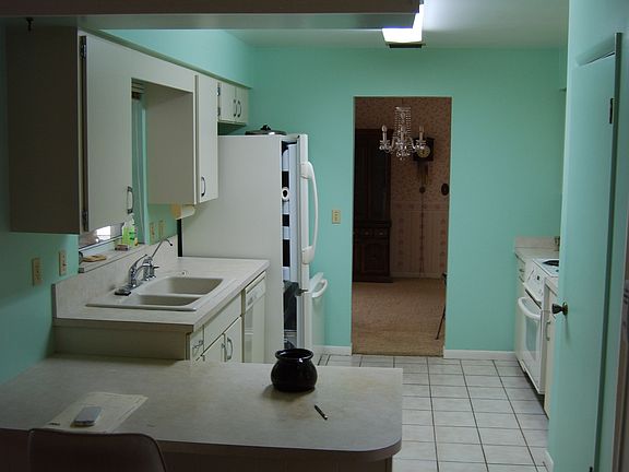 3rd image of 3309 Dormer Ct