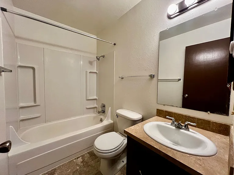 105 W Fremont Ave — Photo 12