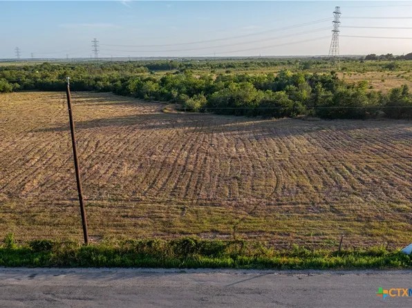 3 Schubert Ln, Kyle, TX 78640