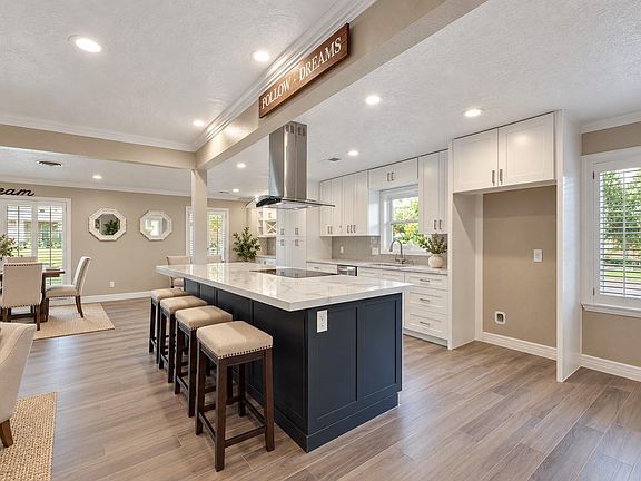 2nd image of 5026 Saxon Dr
