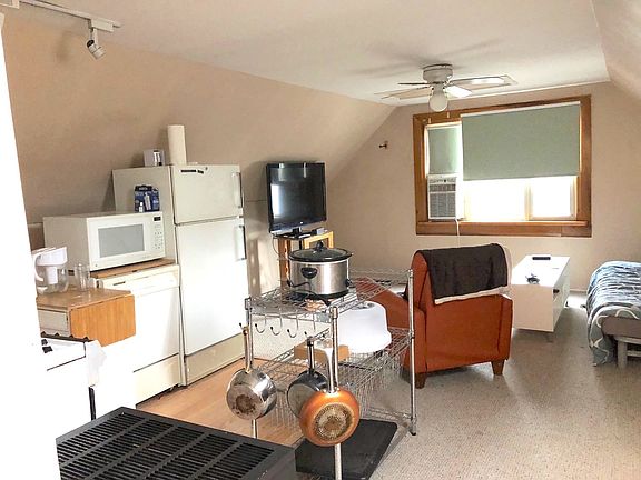 2nd image of 3441 N Oakley Ave