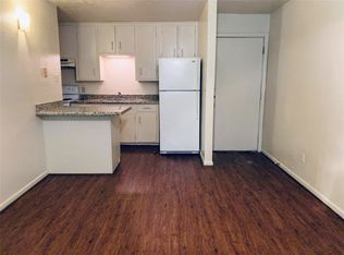 4212 Old College Rd APT 8, Bryan, TX 77801