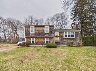 44 Carriage Ln S, Kingston, RI 02881