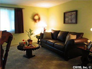 3rd image of 2463 Candlewick Ln
