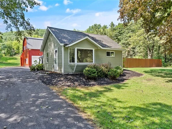 4887 S Onondaga Rd, Nedrow, NY 13120